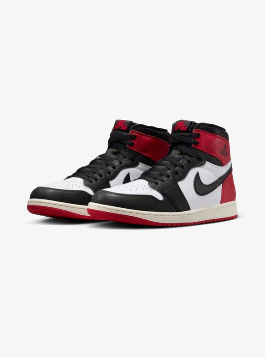 Air Jordan 1 Retro High OG "Black Toe"