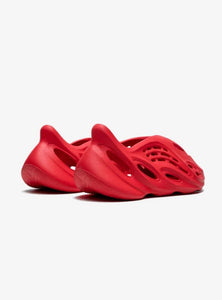 Adidas Yeezy Foam RNNR Vermillion - HubResell.com - Streetwear e Sneakers Limitate