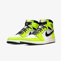 Air Jordan 1 Retro High OG Visionaire - HubResell