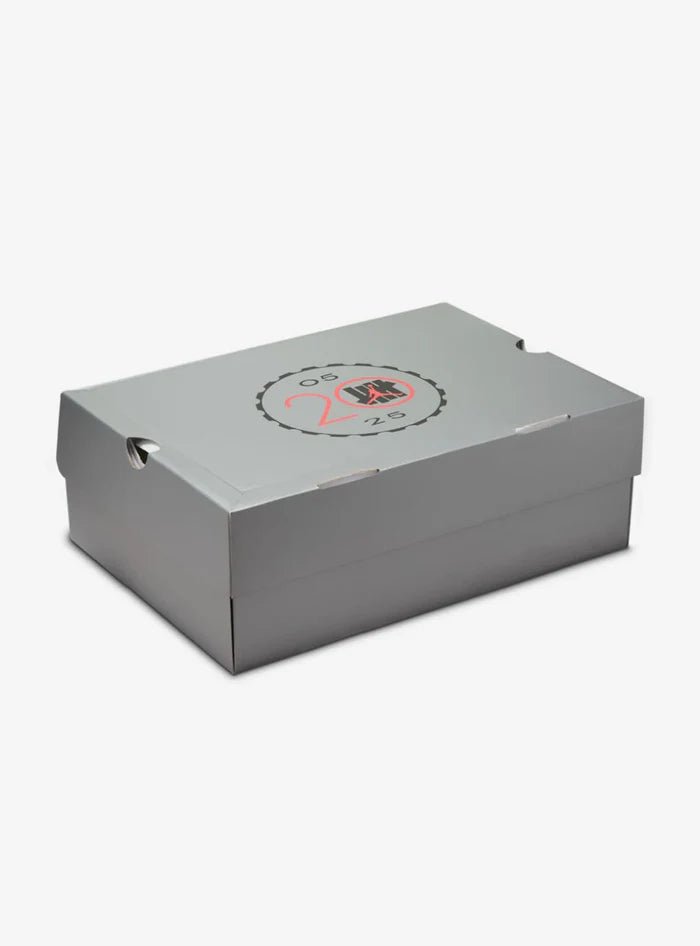 Air Jordan 4 Retro OG SP Undefeated (2025)