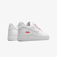 Nike Air Force 1 Supreme bianche