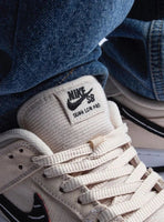 Nike SB Dunk Low ALBINO & PRETO - HubResell