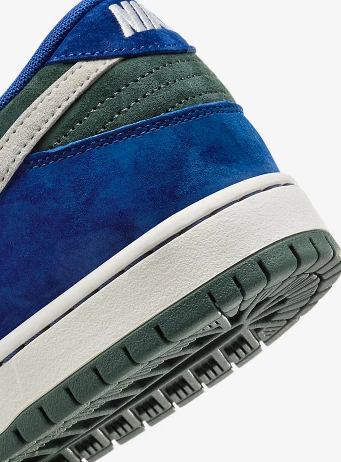 Nike SB Dunk Low Pro Deep Royal Blue