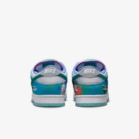Nike SB Dunk Low x Futura Laboratories